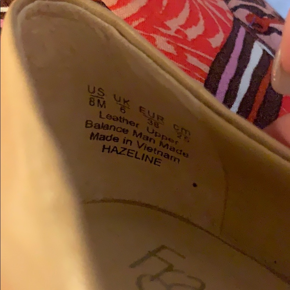 COPY - Nude flats - Picture 2 of 2